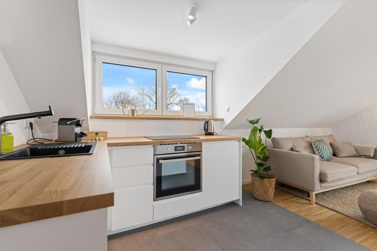 Casa Verde: Kueche, Tv, Nespresso, Im Gruenen Starnberg Ngoại thất bức ảnh